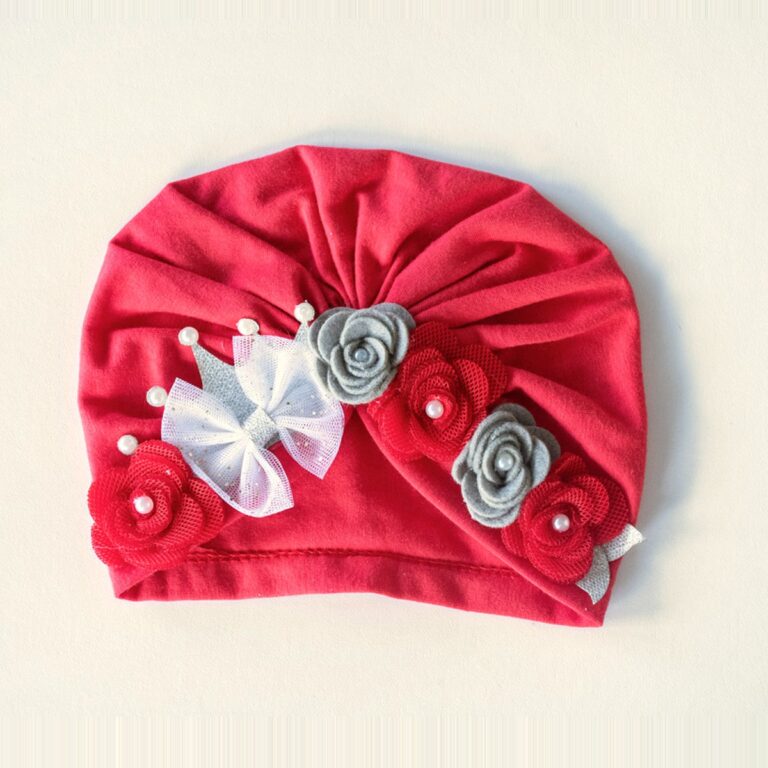Gorro para bebé con flores y coronita · Corona – color Rojo
