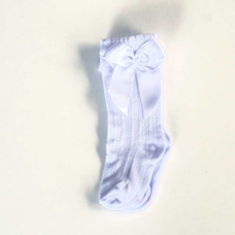Medias estilo español para bebé y niña · Española – color Blanco