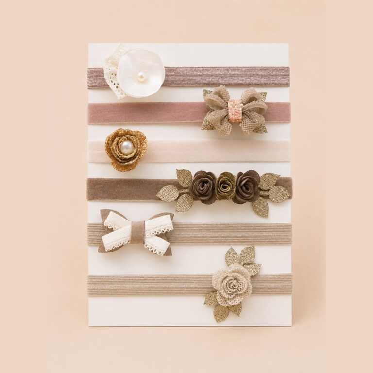 Set de 6 balacas para bebé con flores y moños · Clara – color Tierra