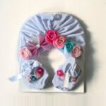 Set de gorro turbante y baletas para bebé con flores · Corona – color Blanco