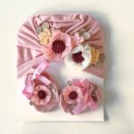 Set de gorro turbante y baletas para bebé con flores · Flor – color Rosado