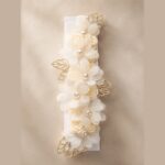 Tocado para bebé con perlas y tul · Preciosa – color Marfil
